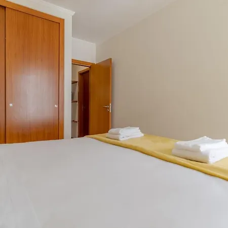 Cozy & Airport Nearby * Santa Cruz (Madeira)