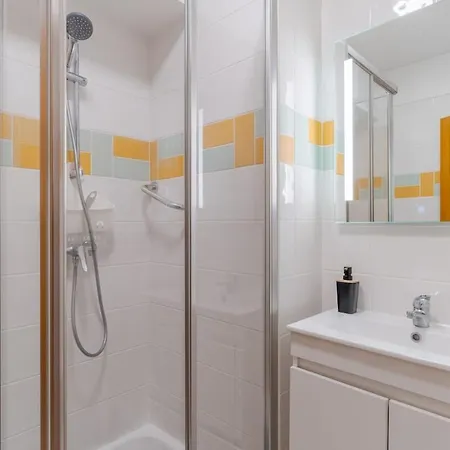 Cozy & Airport Nearby * Santa Cruz (Madeira)
