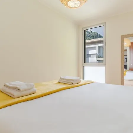 Daire Cozy & Airport Nearby Santa Cruz (Madeira)