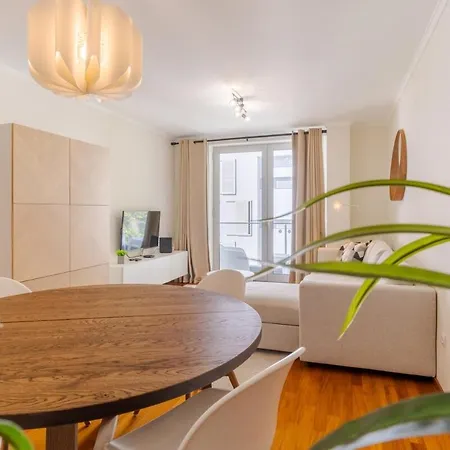 Daire Cozy & Airport Nearby